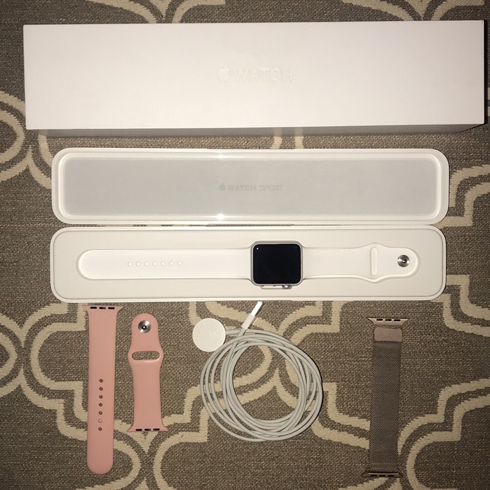 Apple iWatch 42mm 7000 series